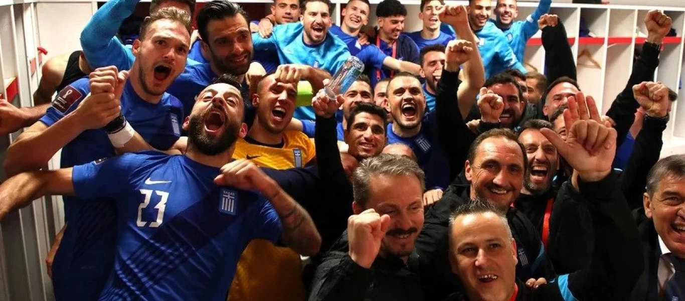 Εθνική Ελλάδας: Εικόνες από τους ξέφρενους πανηγυρισμούς στα αποδυτήρια μετά την ισοπαλία κόντρα στους Ισπανούς